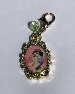 Disney Dangle Charm - Charmed In The Park - Snow White Portrait